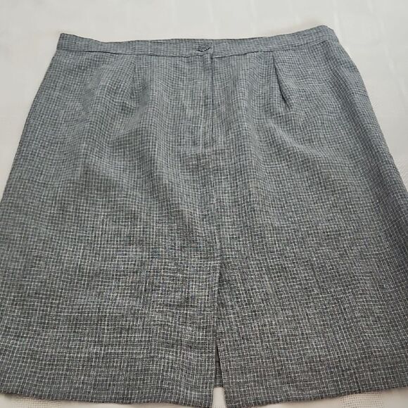Gray Mini Pencil Skirt for Work - Picture 9 of 16